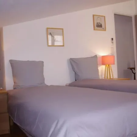 Gite La Tuilerie בית נופש טוייר